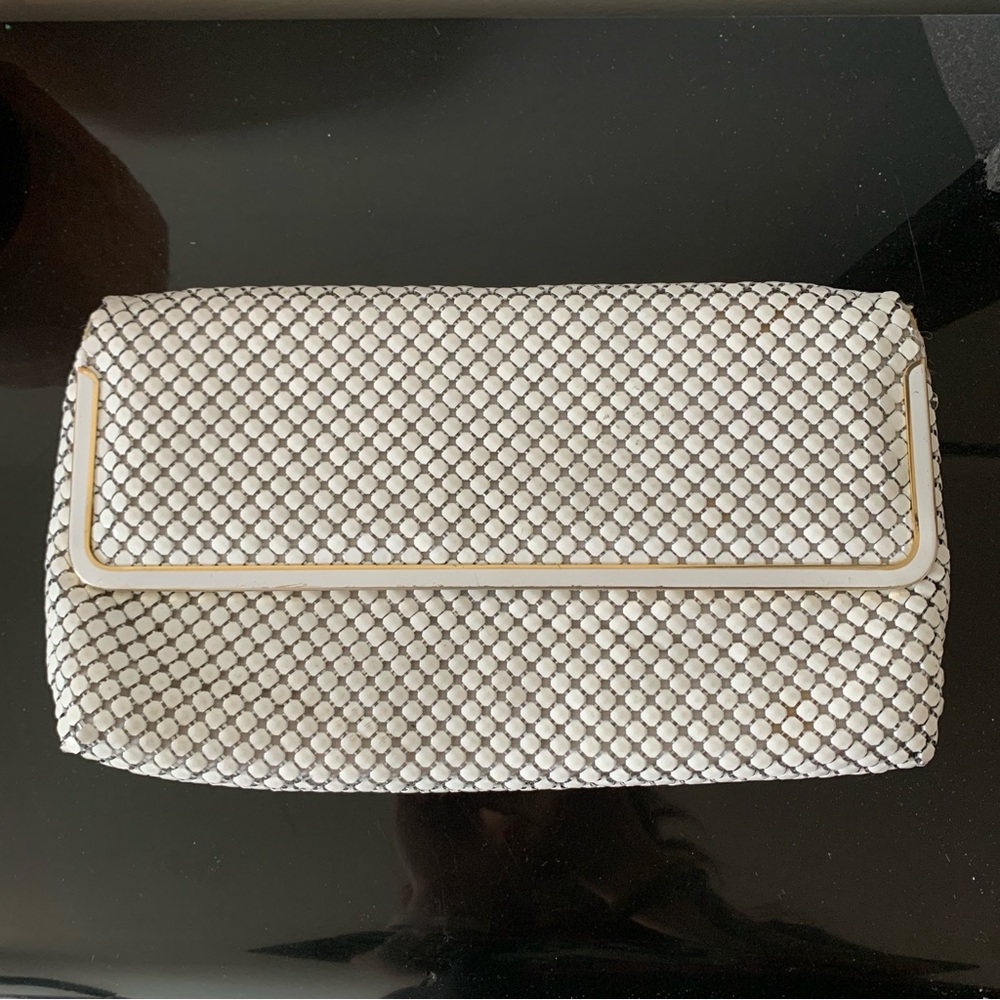 White metal mesh purse